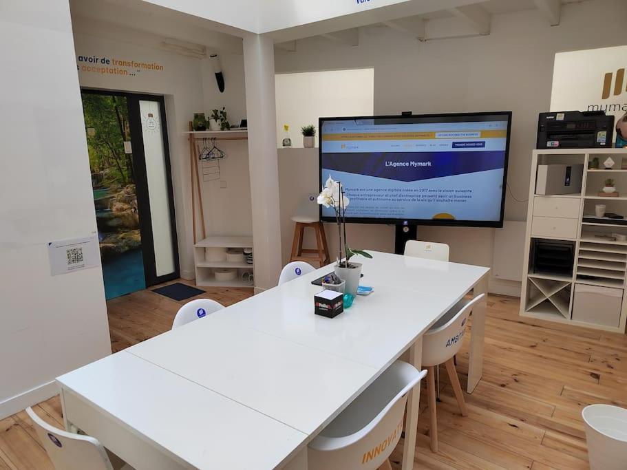 Superbe Appartement Avec Espace De Travail Nogent-sur-Seine Exterior foto